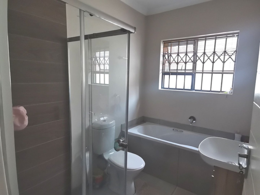3 Bedroom Property for Sale in Fairview Eastern Cape
